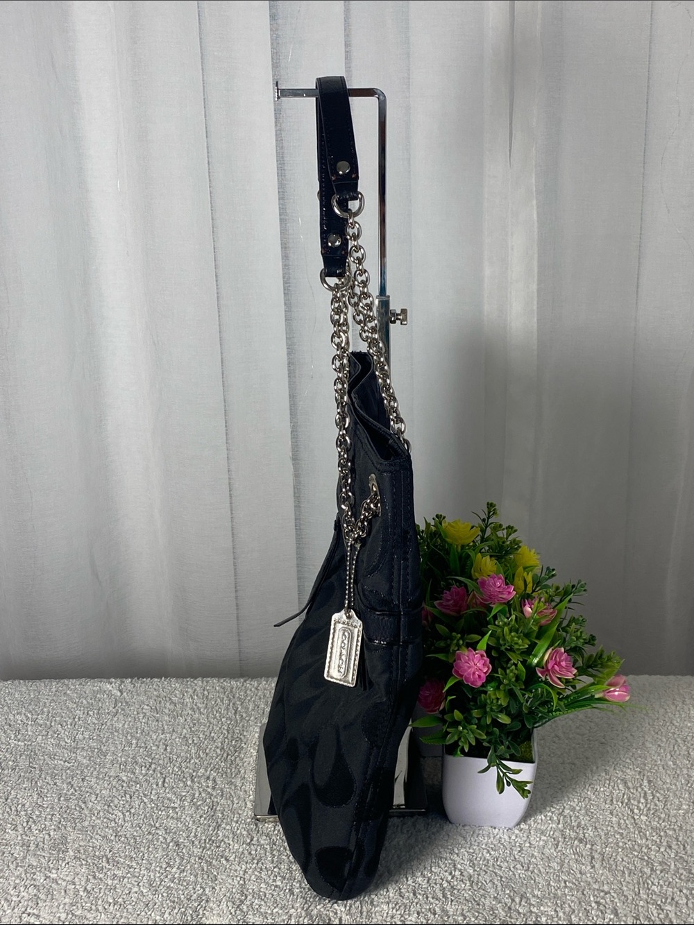 GUC Coach Black Signature Jacquard Chain-Handle Shoulder Bag - Picture 2 of 8